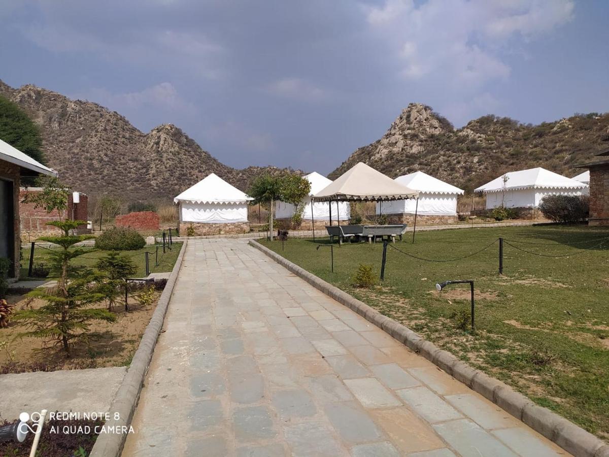 Grass Field Valley Resort Jaipur Eksteriør billede