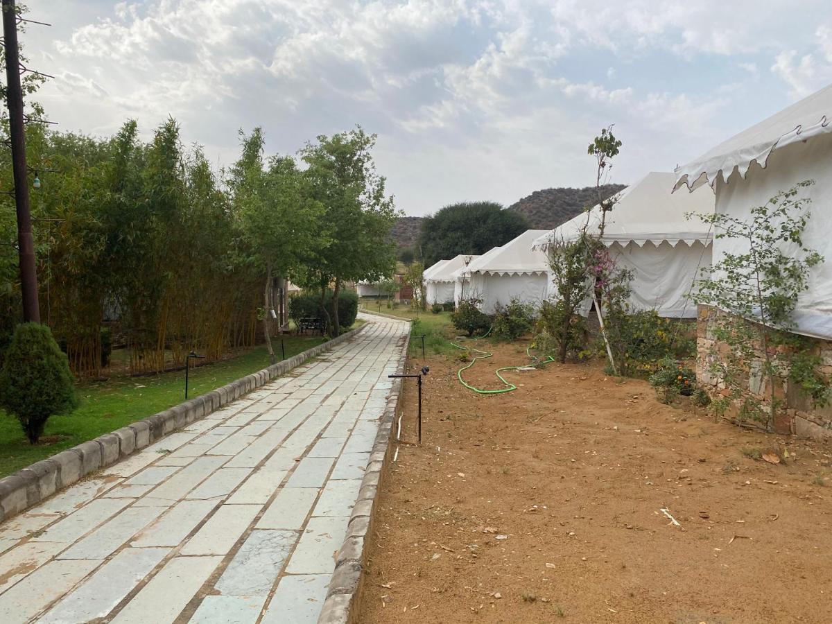 Grass Field Valley Resort Jaipur Eksteriør billede