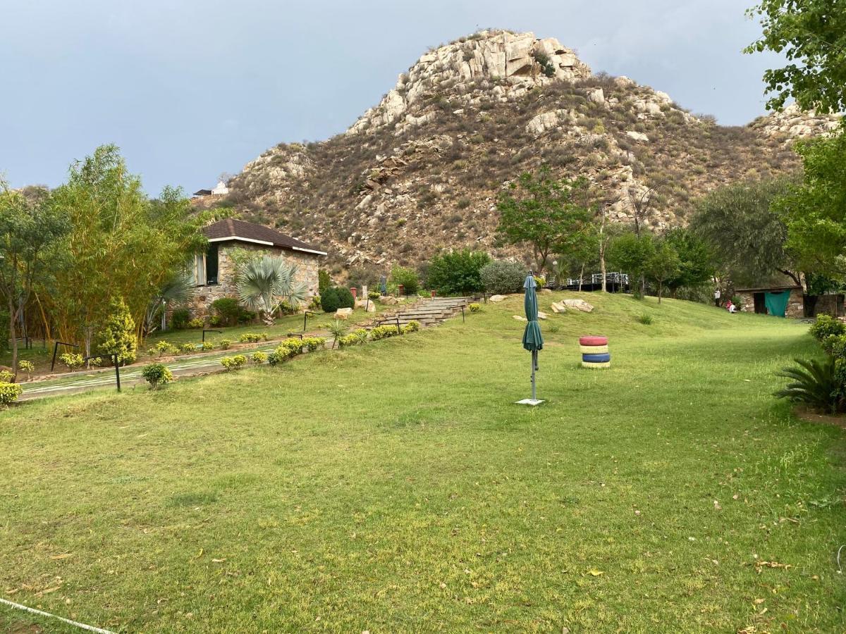 Grass Field Valley Resort Jaipur Eksteriør billede