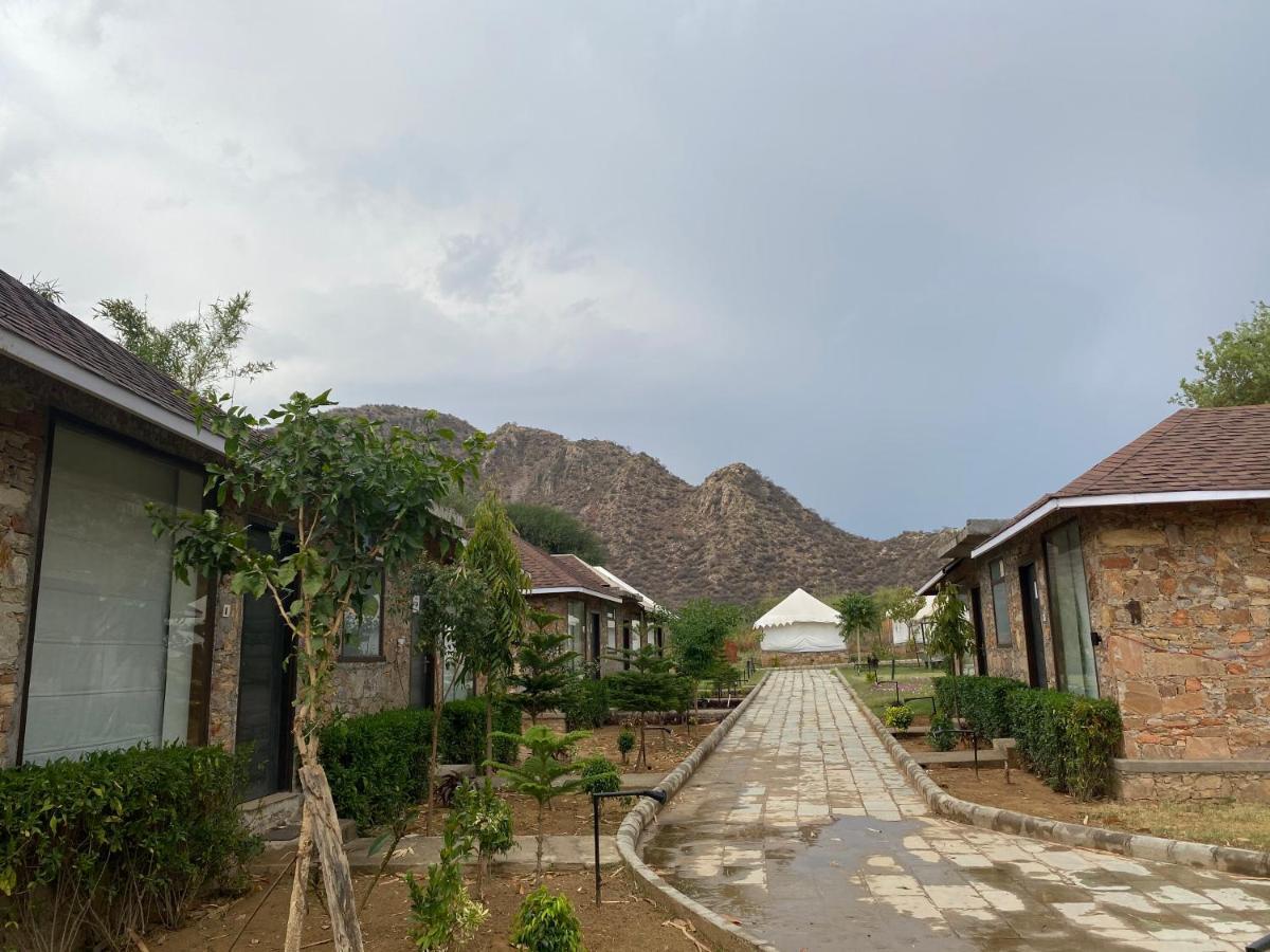 Grass Field Valley Resort Jaipur Eksteriør billede
