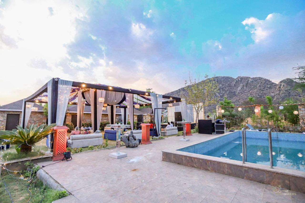 Grass Field Valley Resort Jaipur Eksteriør billede
