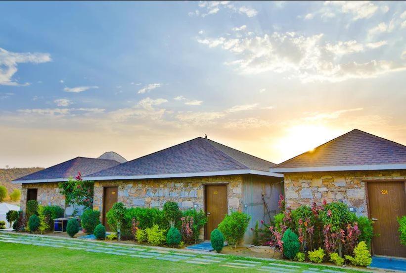 Grass Field Valley Resort Jaipur Eksteriør billede